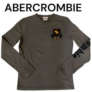 Abercrombie Kids Long Sleeves Embroidered logo patch Size M